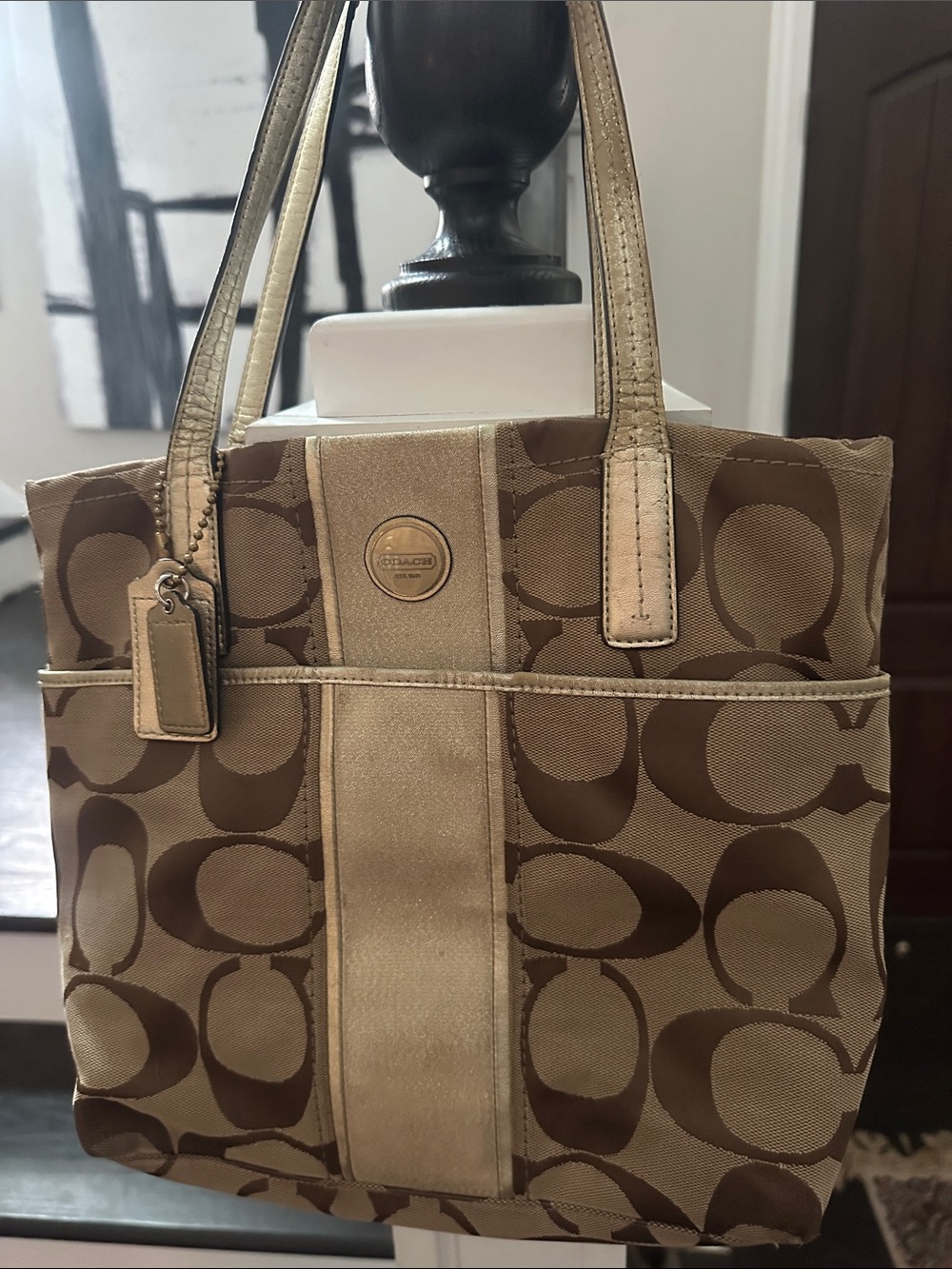 COACH MONOGRAM BAG - Picture 2 of 3